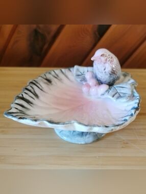 Ucagco Vintage Trinket Dish